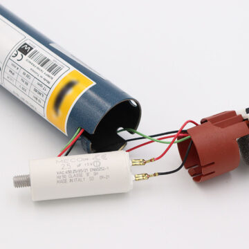Condensateur Somfy 2,5µF avec tube moteur Somfy ILM050 et connecteur : remplacement du condensateur de volet roulant